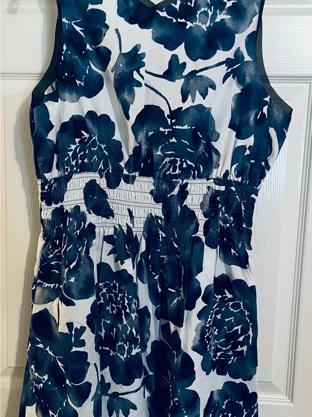 Simply Vera Vera Wang White Midi Dress with Navy Floral Print